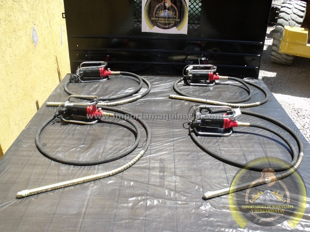 Click to enlarge image Vibrador_de_concreto_electrico_Mustang_cv3500_nuevo_1.jpg