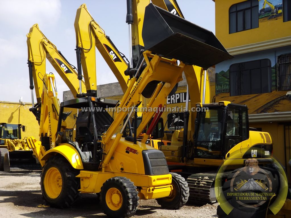 Retroexcavadora New Holland 555E Tracción 4x4 Extensión