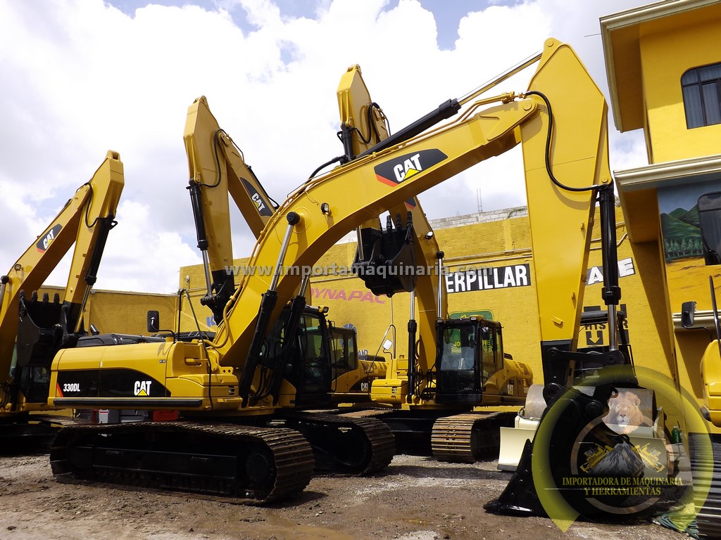 Excavadora Hidráulica Caterpillar 330DL con Kit para Martillo