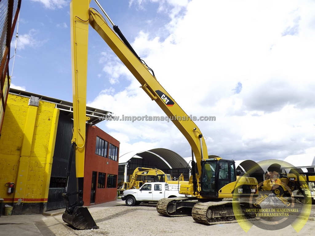 Excavadora Hidráulica Caterpillar 324DL Brazo Largo