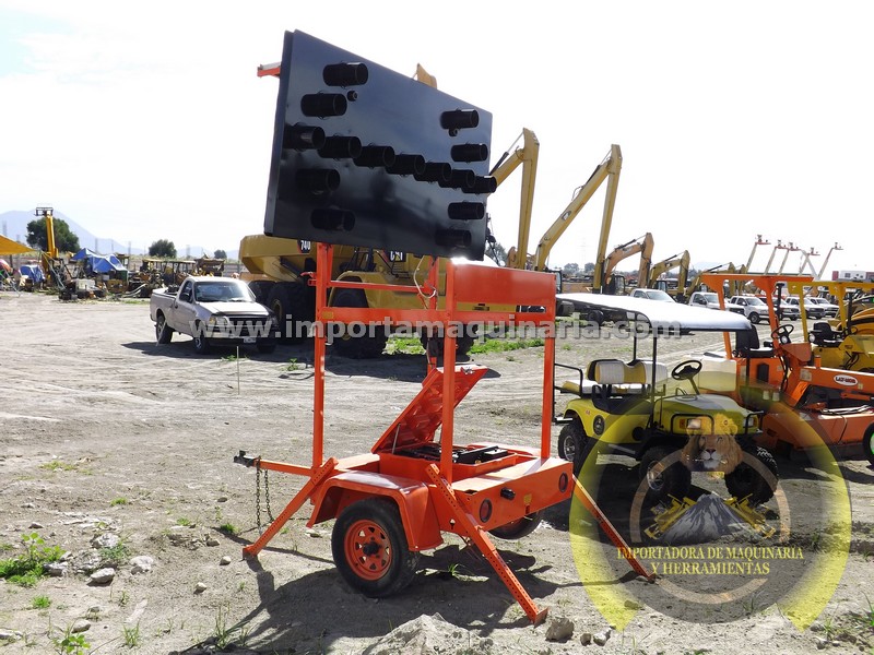 Click to enlarge image Señalamiento_vial_luminoso_flecha_solar_led_1.jpg