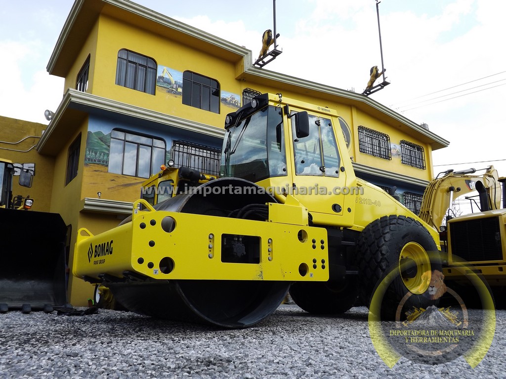 Vibrocompactador Bomag NUEVO BW211D-40 Cabina y Rodillo liso de 84