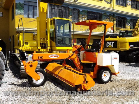 BARREDORA LAY-MOR 8HC 2006