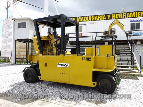 COMPACTADOR NEUMÁTICO FEGUSON SP-915