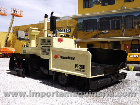 FINISHER O PAVIMENTADORA BLAW-KNOX PF-2181