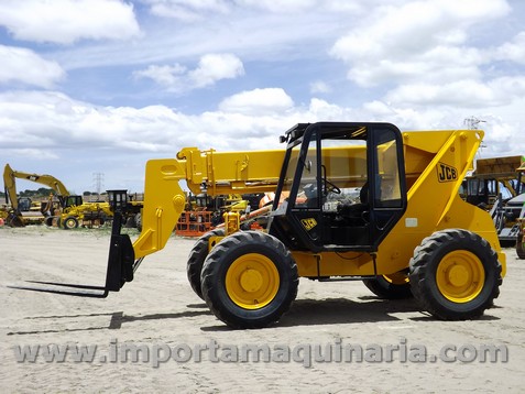 Manipulador Telescópico JCB 506C 4X4 ALTURA 32 FT.