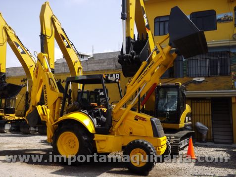 RETROEXCAVADORA NEW HOLLAND 555E TRACCIÓN 4X4 EXTENSIÓN