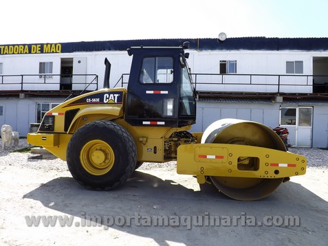 Vibrocompactador Caterpillar CS-563E Rodillo liso 84